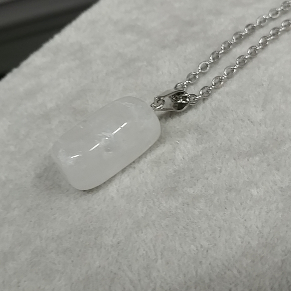 Natural Quartz Crystal Necklace Gemstone Pendant Stainless-Steel Chain 20" - Picture 9 of 15